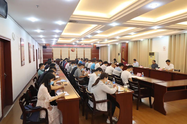 市總工會履職盡責維護職工合法權益，創(chuàng)造和諧社會環(huán)境喜迎二十大