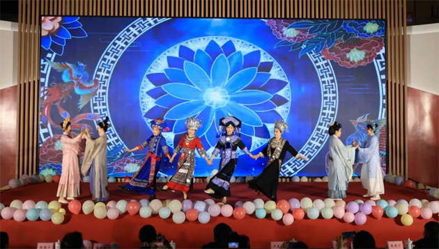 “三八”國(guó)際婦女節(jié)期間，我市各級(jí)工會(huì)舉辦系列慶祝活動(dòng)